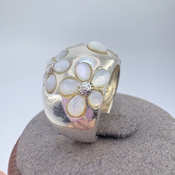 Sterling Silver 925 Mother of Pearl Flower Design Tapered Band Ring Size 6.75 - Picture 2 of 9